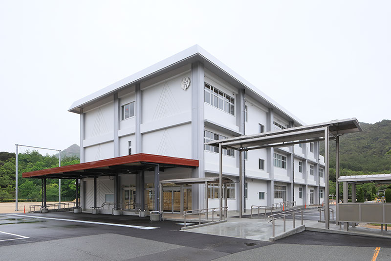 山口県防府市の成長建設の建築作品集-山口県立山口南総合支援学校１
